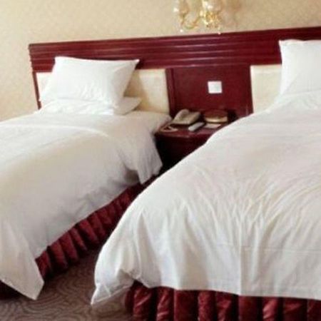 Starway Hotel Guangzhou Xintang Branch Dış mekan fotoğraf